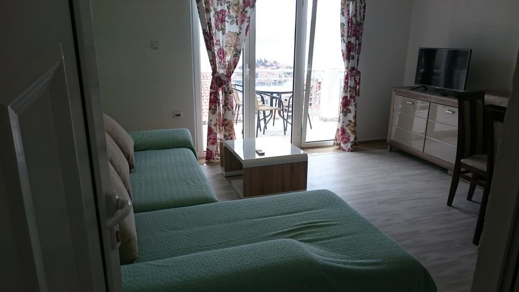 Apartments Vukovic Sveti Stefan Esterno foto